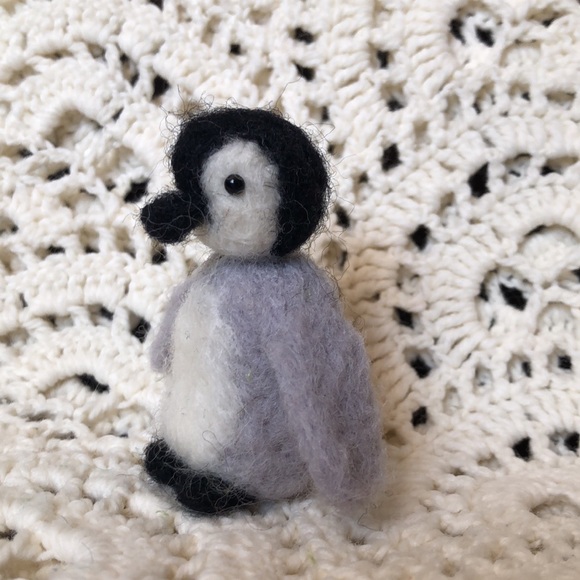 Handmade Needle Felted Penguin - Picture 14 of 16